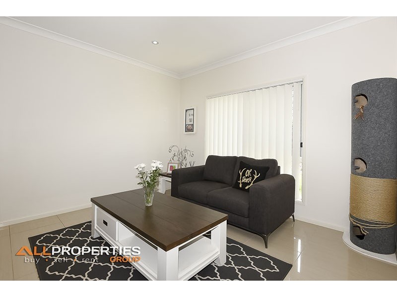 6 Berkshire Place, Heathwood QLD 4110