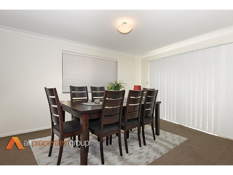 35 Jindabyne Circuit, Forest Lake QLD 4078