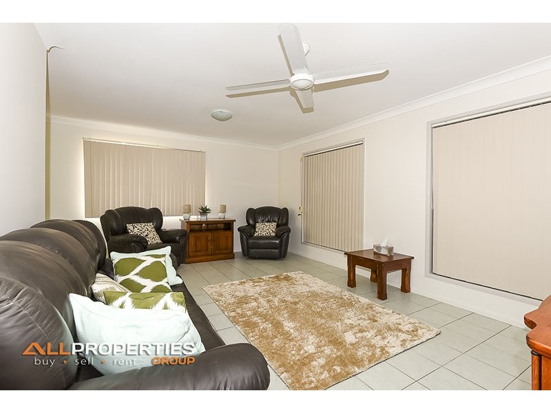 73 Parklands Drive, Boronia Heights QLD 4124