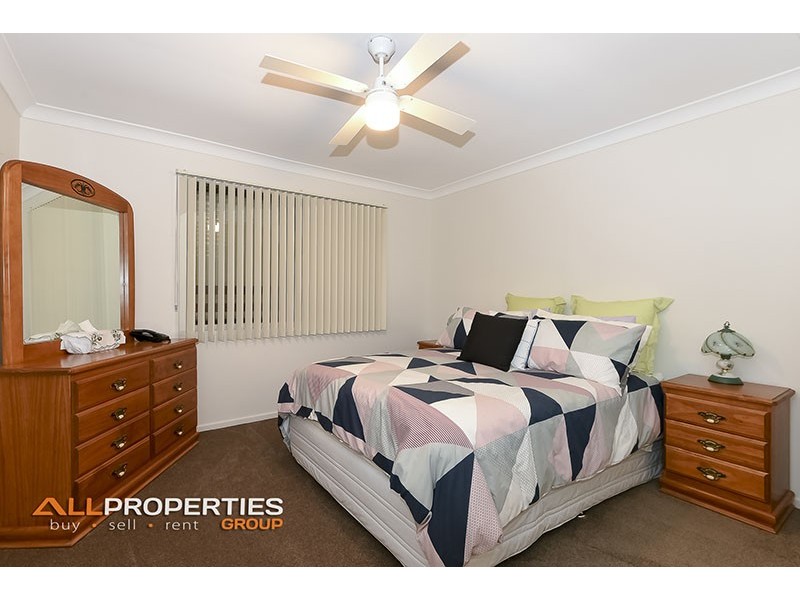 73 Parklands Drive, Boronia Heights QLD 4124