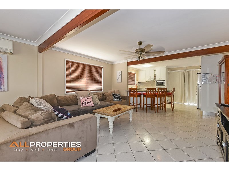 11 Wentworth Tce, Boronia Heights QLD 4124