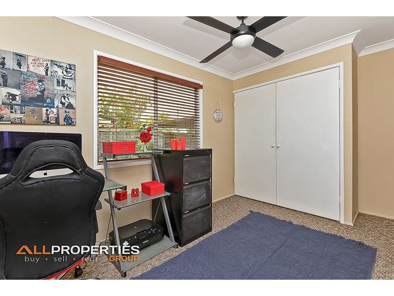 11 Wentworth Tce, Boronia Heights QLD 4124