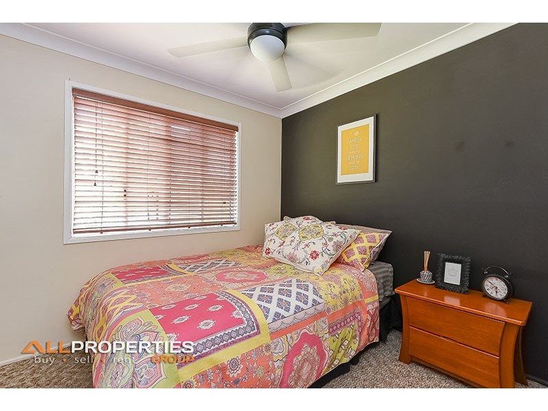 11 Wentworth Tce, Boronia Heights QLD 4124