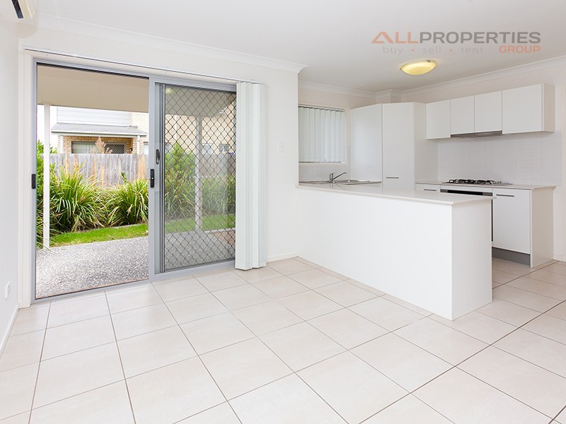 16/2 Macarthy Road, Marsden QLD 4132