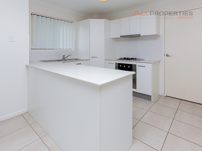 16/2 Macarthy Road, Marsden QLD 4132