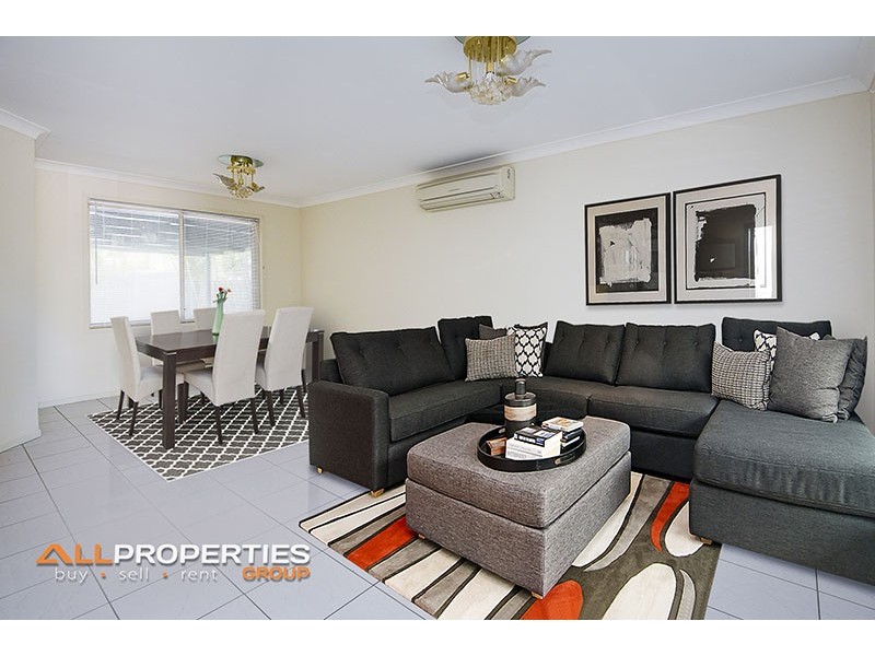 5 IBROX CT, Regents Park QLD 4118