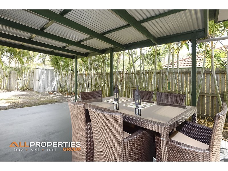5 IBROX CT, Regents Park QLD 4118