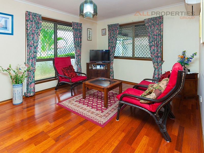 30 Forestwood St, Crestmead QLD 4132