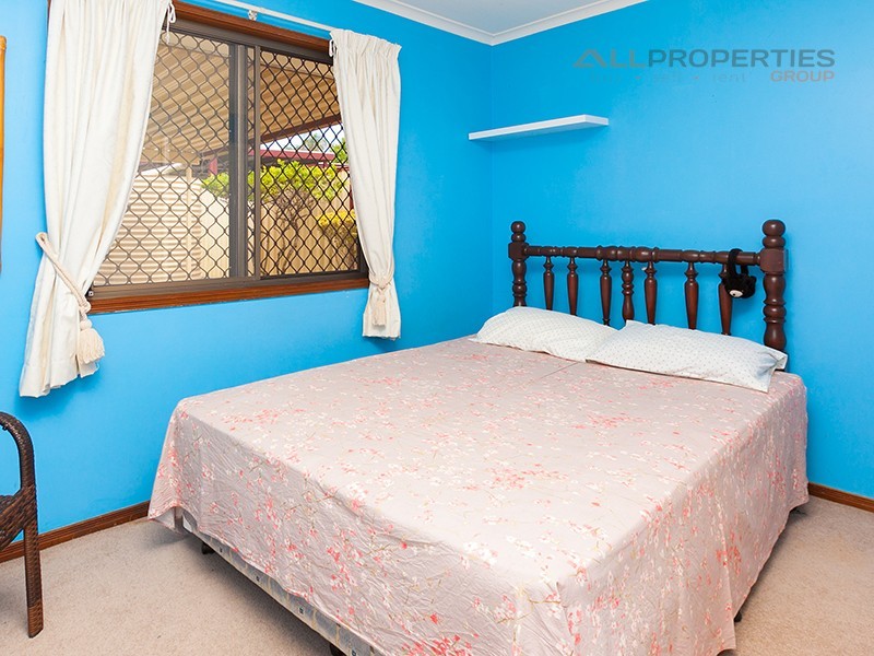 30 Forestwood St, Crestmead QLD 4132