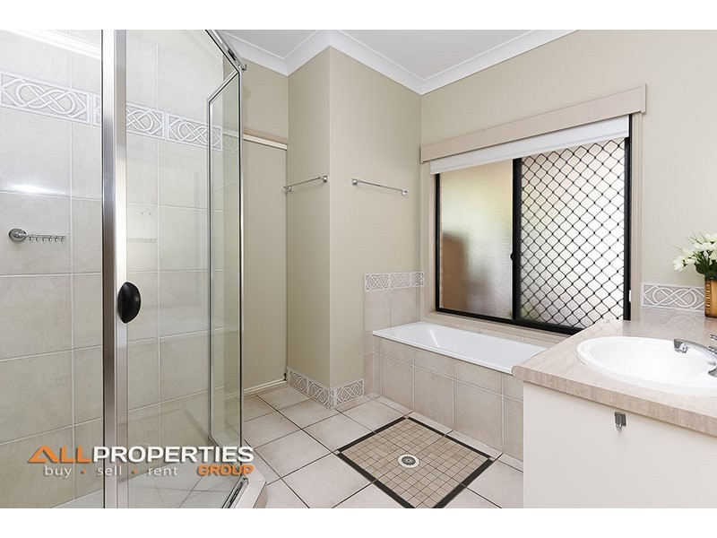 243-247 Bamboo Drive, Woodhill QLD 4285