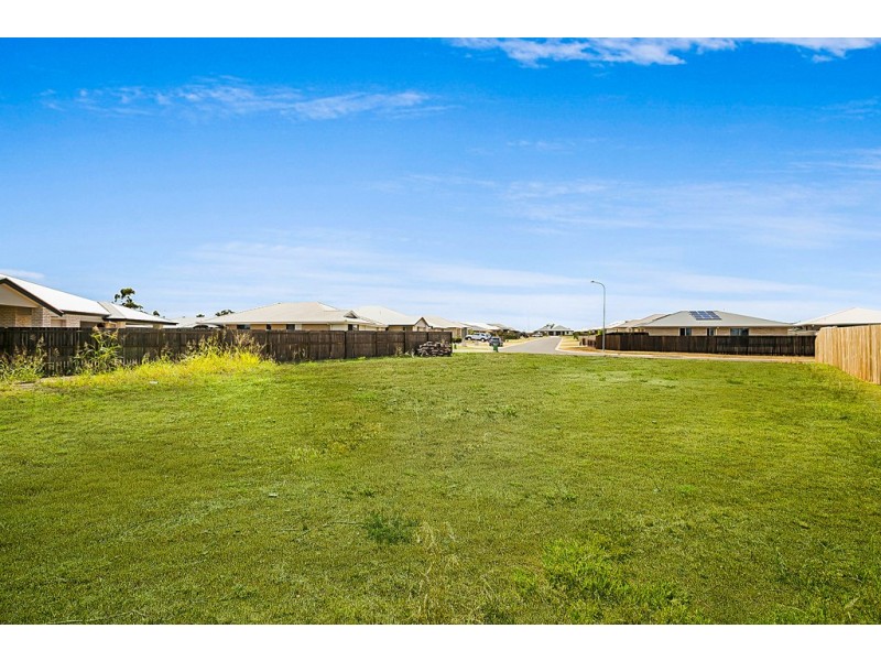 18 Esmeralda st, Cambooya QLD 4358