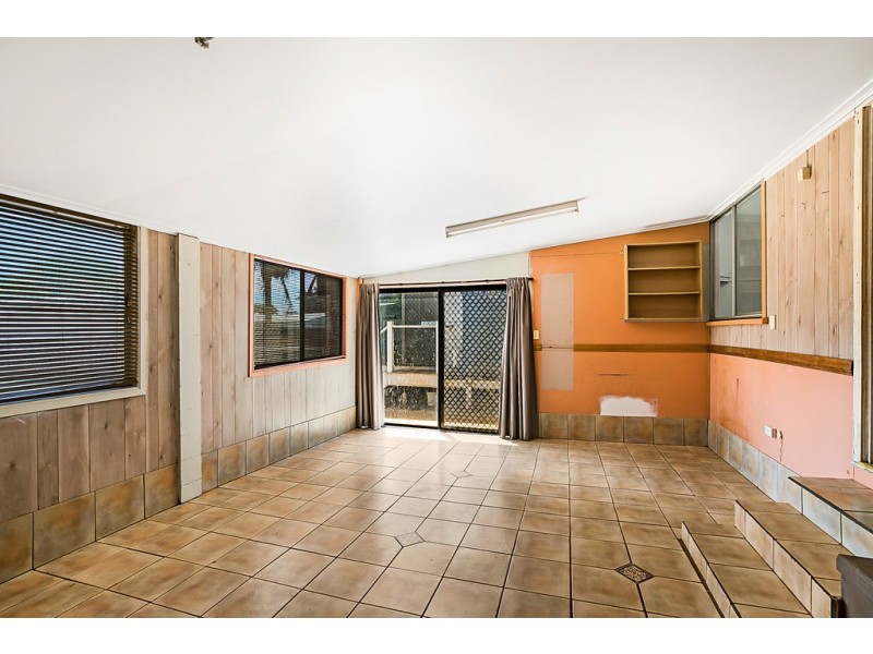 7 Wieck St, Newtown QLD 4350