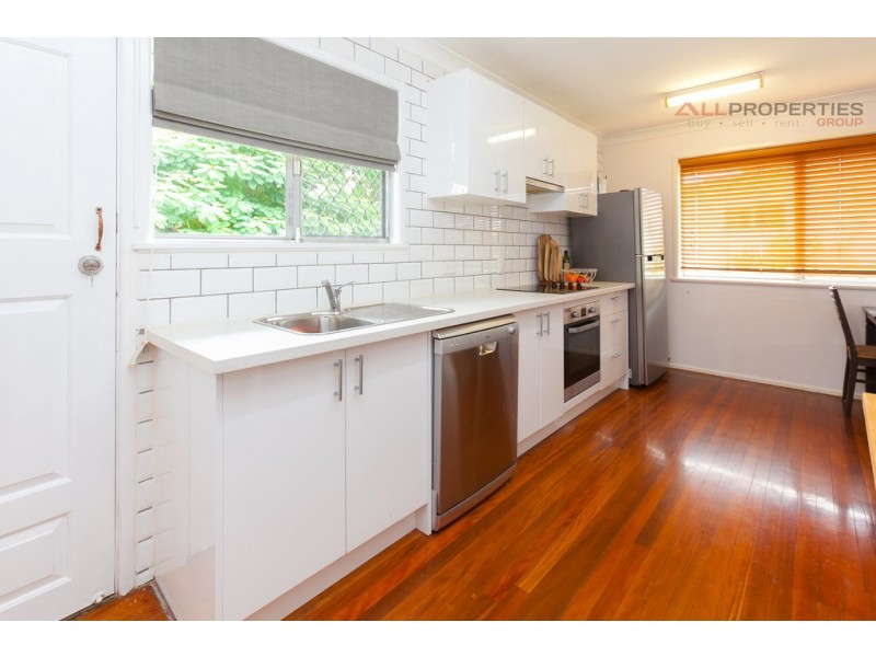 9 Lowanna St, Slacks Creek QLD 4127