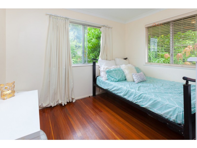 9 Lowanna St, Slacks Creek QLD 4127