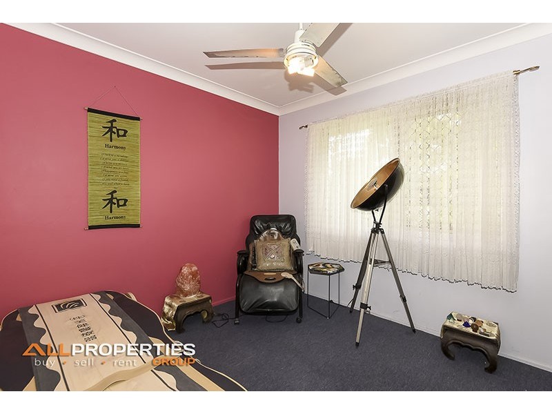 15 Melbury st, Browns Plains QLD 4118