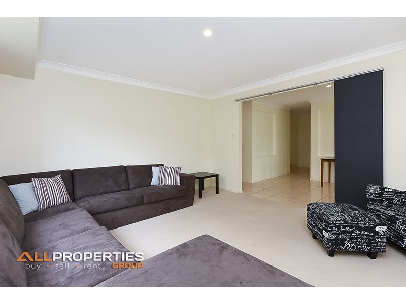 92 Wallum Drive, Parkinson QLD 4115
