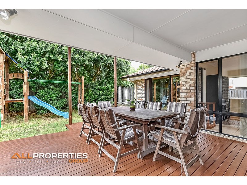 92 Wallum Drive, Parkinson QLD 4115