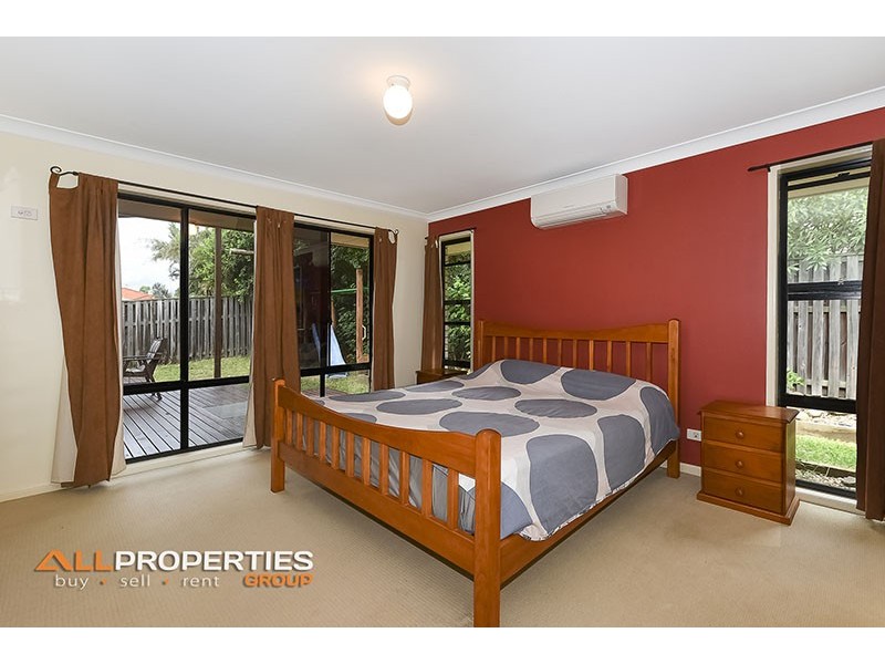92 Wallum Drive, Parkinson QLD 4115