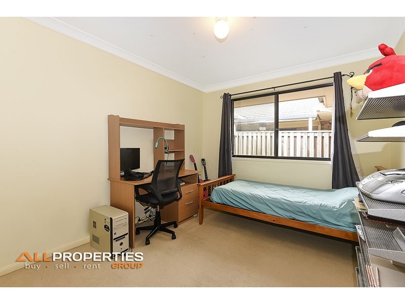 92 Wallum Drive, Parkinson QLD 4115