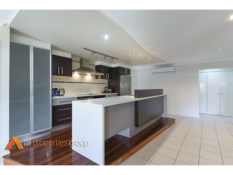 7 Elabana Place, Forest Lake QLD 4078