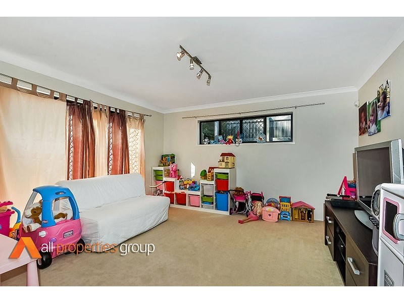 7 Elabana Place, Forest Lake QLD 4078