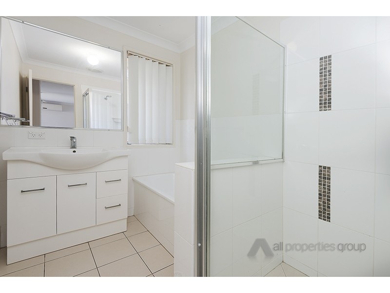 3 Callistemon Street, Heathwood QLD 4110