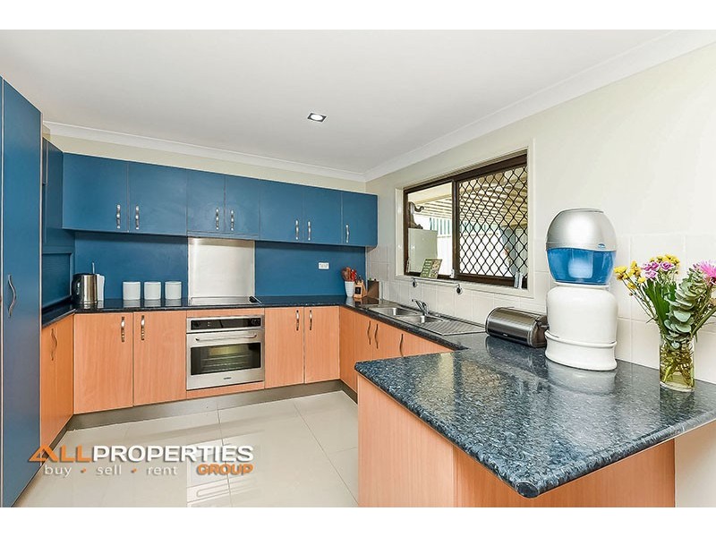 12 CLONMEL STREET, Regents Park QLD 4118