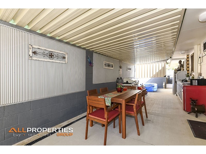 12 CLONMEL STREET, Regents Park QLD 4118