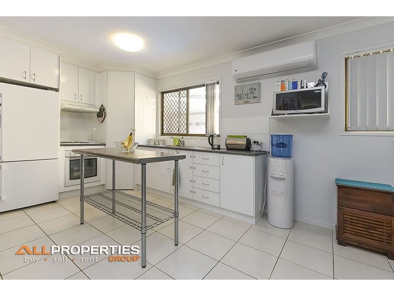12 CLONMEL STREET, Regents Park QLD 4118