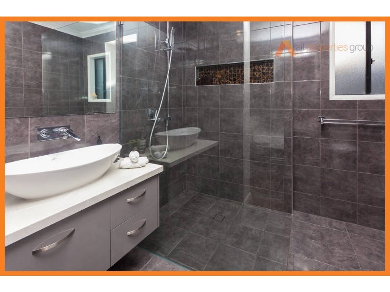 6 Bosewell St, Regents Park QLD 4118