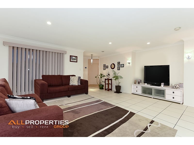 24 HEDERA STREET, Regents Park QLD 4118