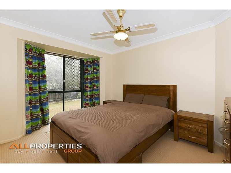 2 LUTEA CLOSE, Regents Park QLD 4118