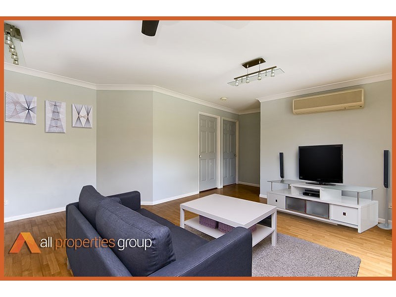 109 LAMBERTH ROAD, Regents Park QLD 4118