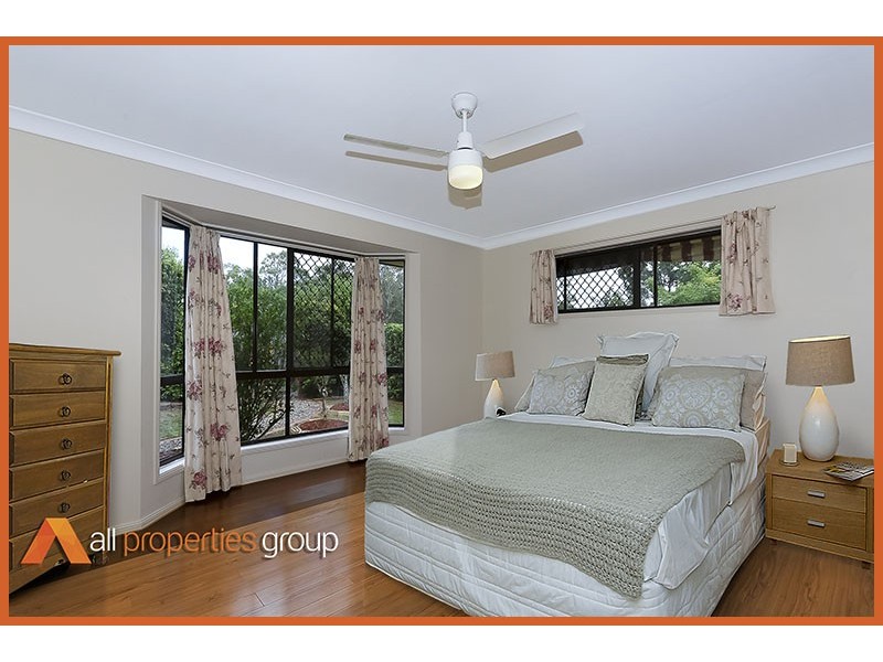 109 LAMBERTH ROAD, Regents Park QLD 4118