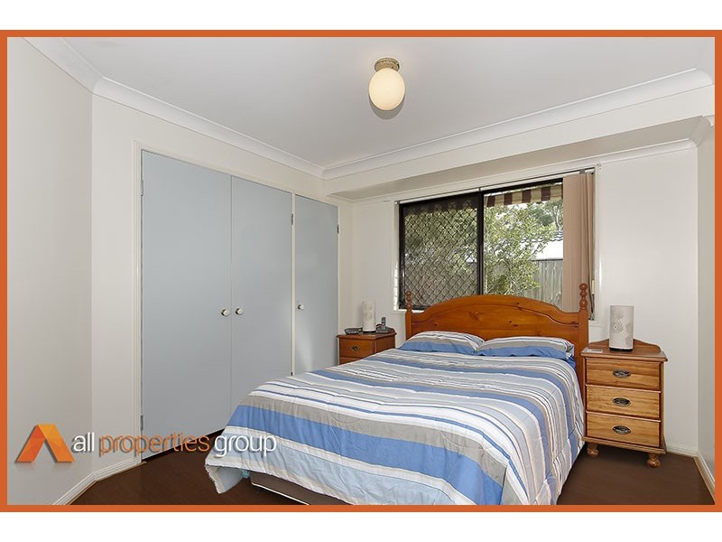 109 LAMBERTH ROAD, Regents Park QLD 4118