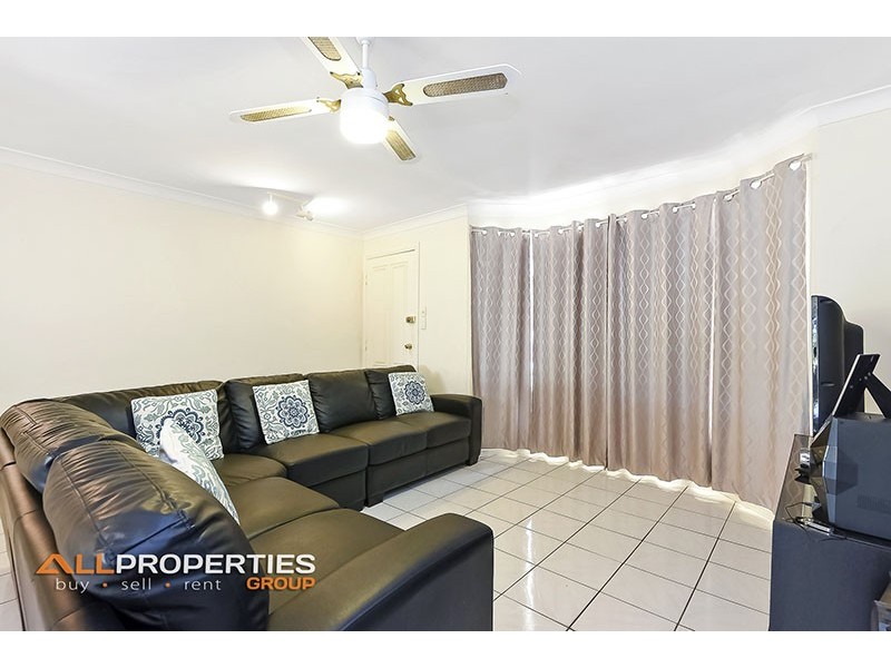 77 BUSHLAND DRIVE, Regents Park QLD 4118