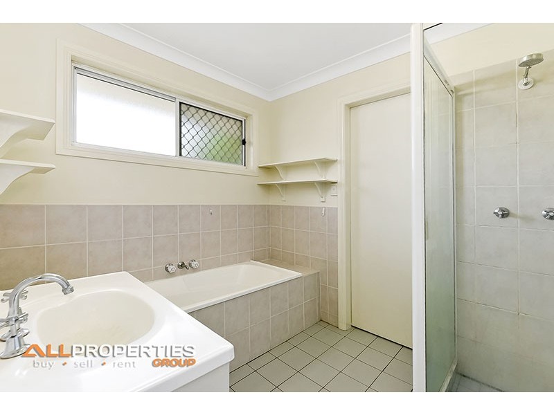 77 BUSHLAND DRIVE, Regents Park QLD 4118