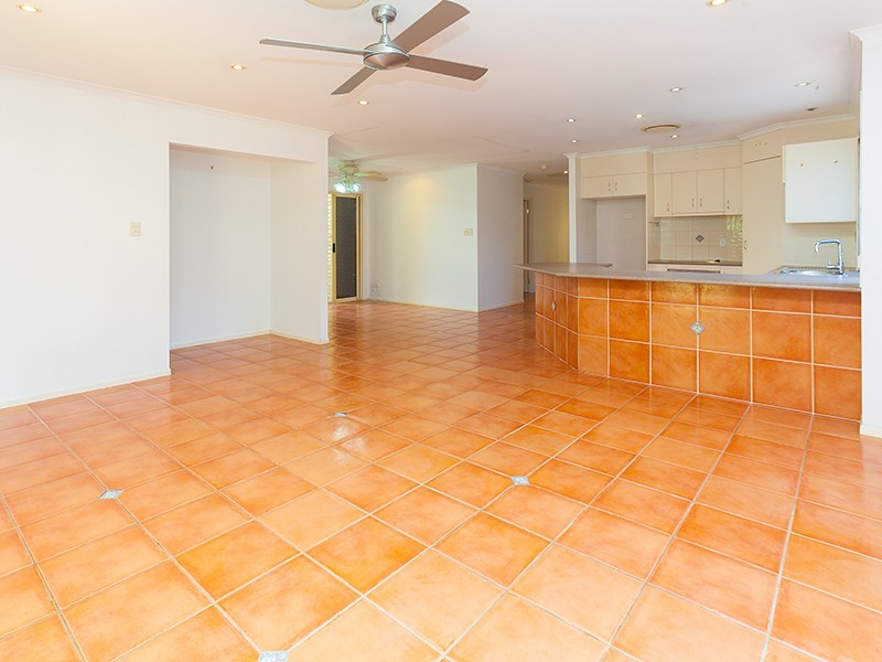 6 Harrison Cres, Forest Lake QLD 4078