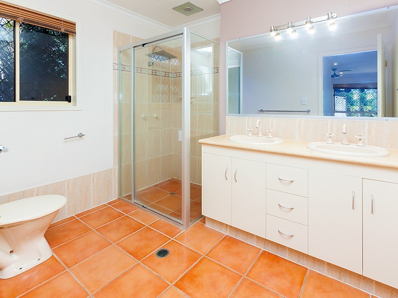 6 Harrison Cres, Forest Lake QLD 4078