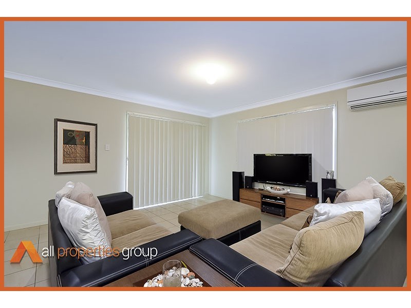 3 Serenity Court, Crestmead QLD 4132
