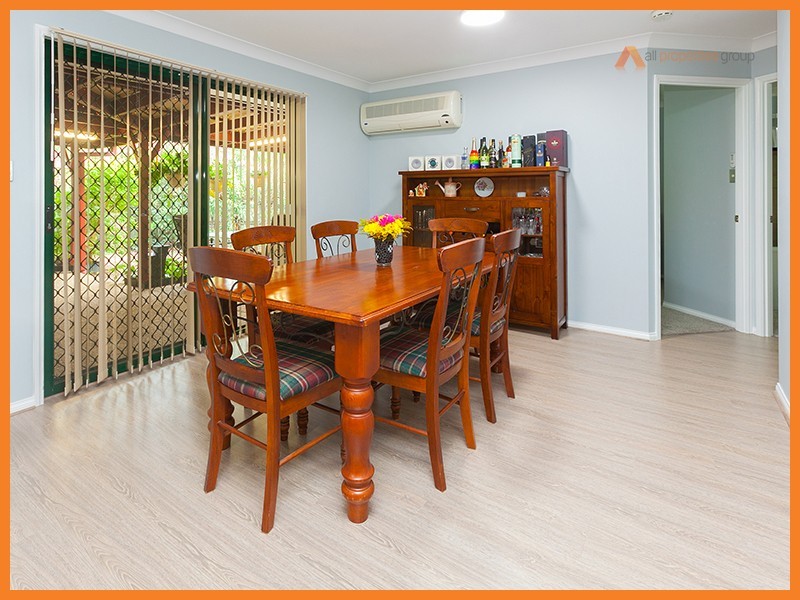 1 Hillview Drive, Hillcrest QLD 4118