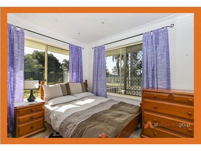 173 EMERALD DRIVE, Regents Park QLD 4118
