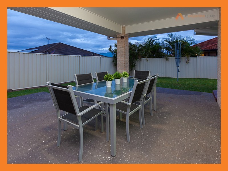 55 Rachel Drive, Crestmead QLD 4132