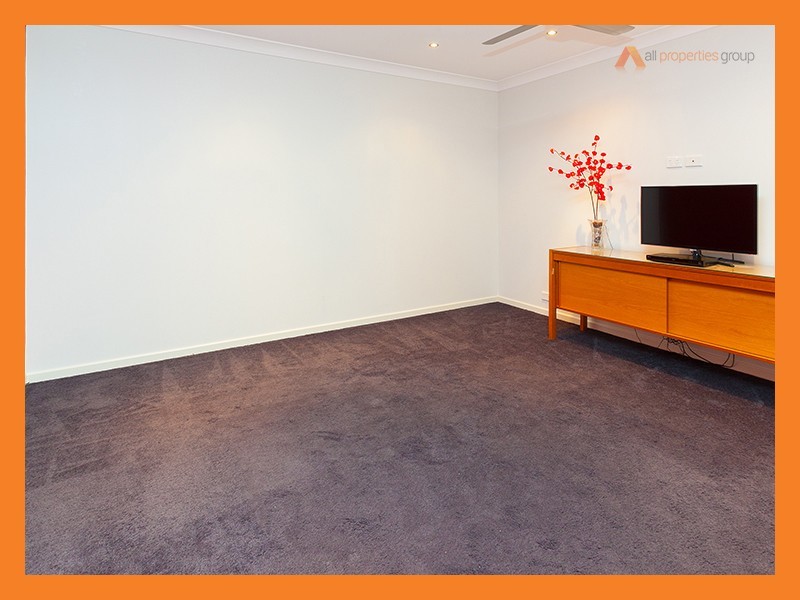 55 Rachel Drive, Crestmead QLD 4132