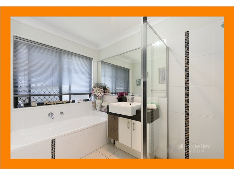 11 Wildwood Crescent, Jimboomba QLD 4280