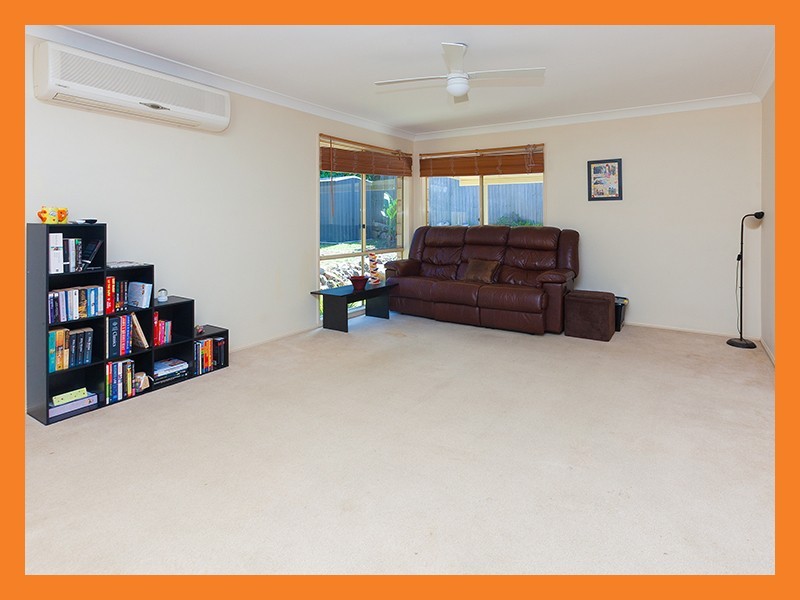 48 Berkshire Place, Springfield Lakes QLD 4300
