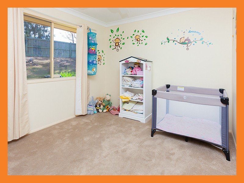 48 Berkshire Place, Springfield Lakes QLD 4300