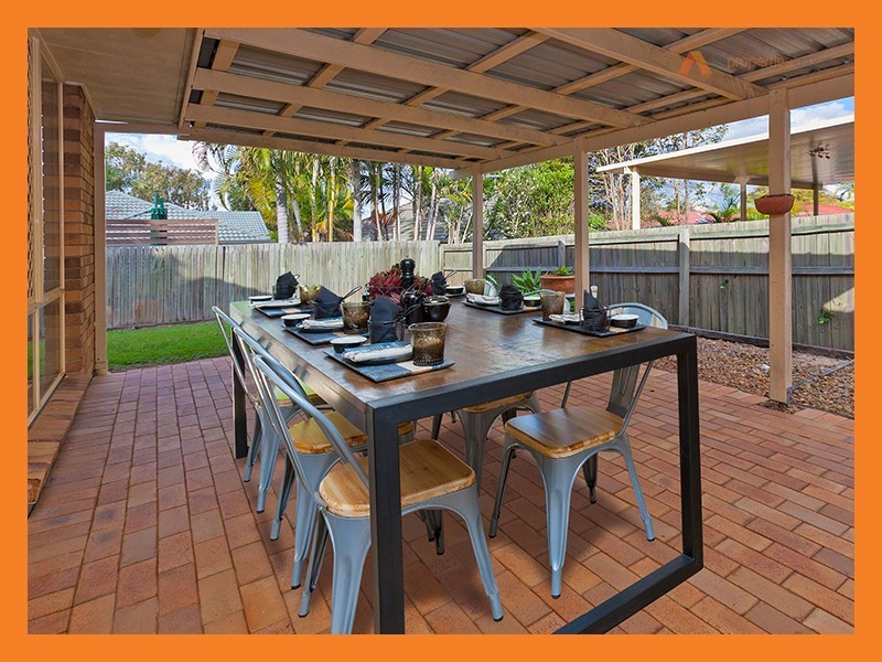 5 McKenzie Place, Forest Lake QLD 4078