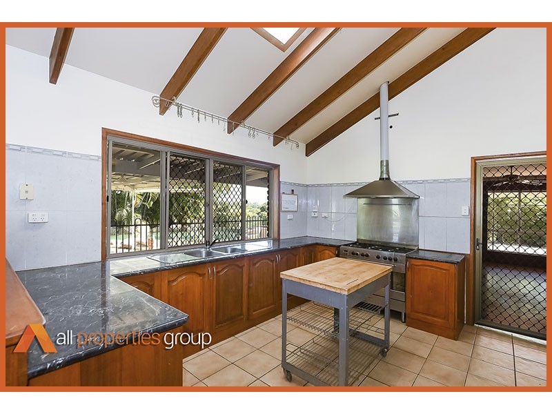 42-52 Twilght Court, Buccan QLD 4207