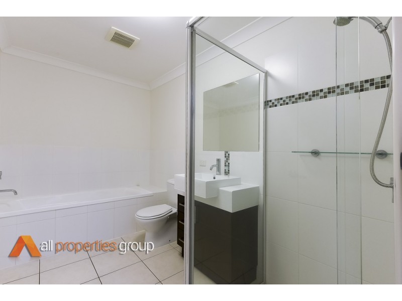7/26-28 Laughlin Street, Kingston QLD 4114
